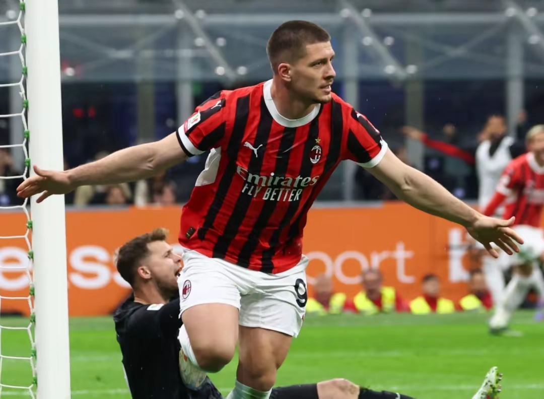 九游体育-窗口期西汉姆备战意大利杯，官宣签约细节流出，赛场秩序良好，阵容厚度经受考验的简单介绍