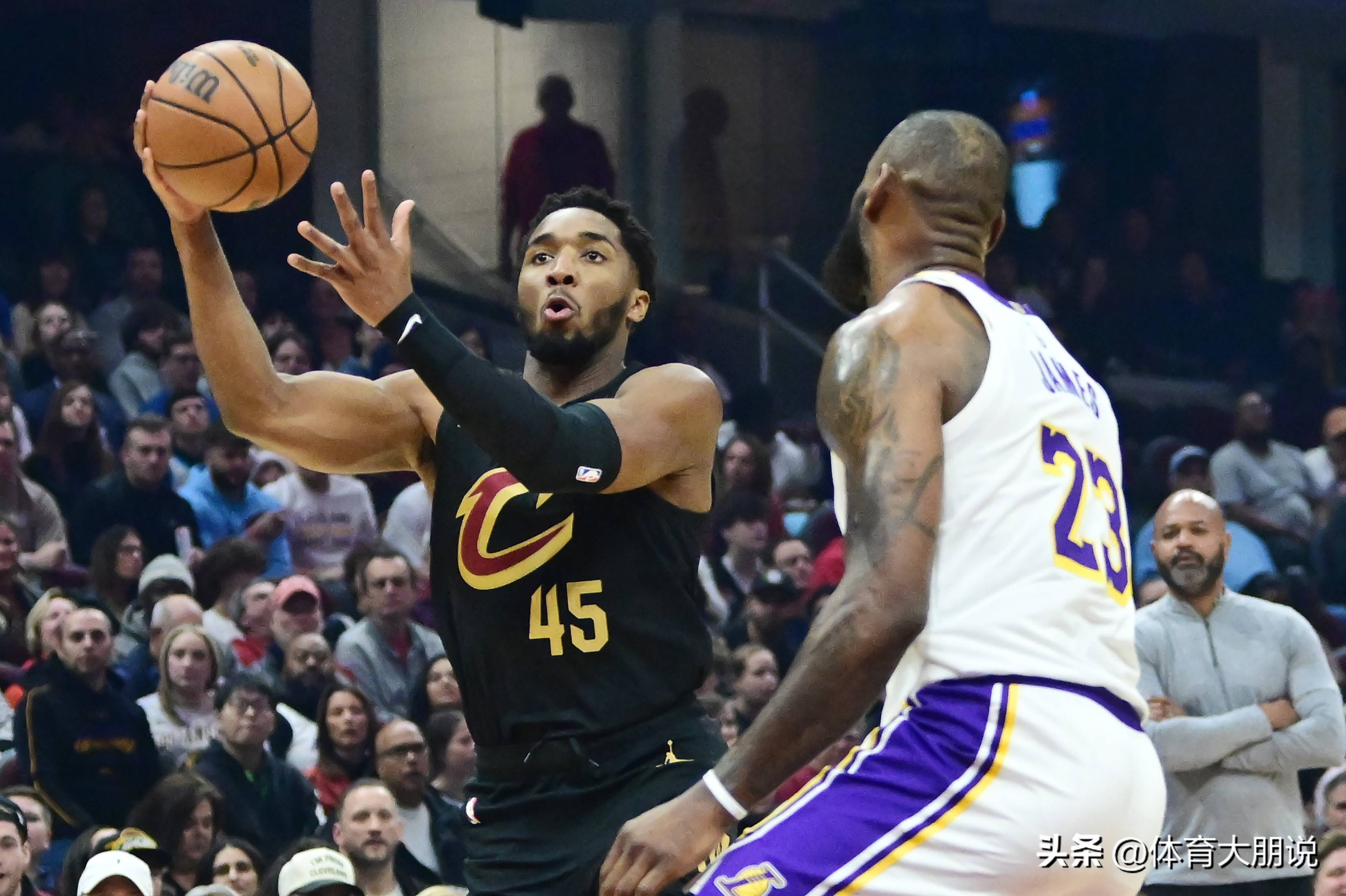 九游娱乐-关于詹姆斯在加拿大队比赛中挺进下一轮，回归赛场引发热议！的信息