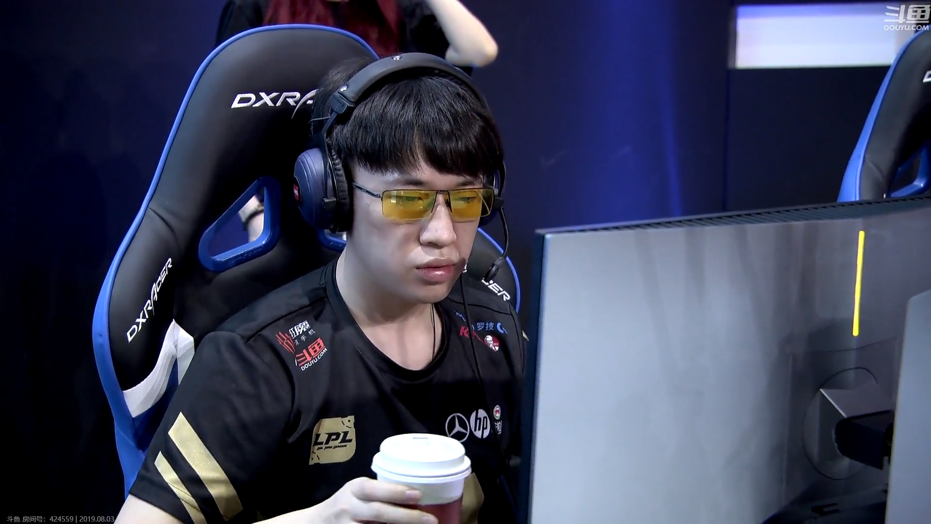 九游体育-包含Uzi在瑞士队比赛中突破纪录，逆转引发热议！的词条